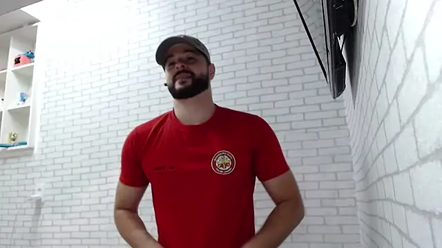 Snapshot of BombeiroHotx chatting on 01/07/26, 09:17 BombeiroHotx online show from 01/07/26, 09:17