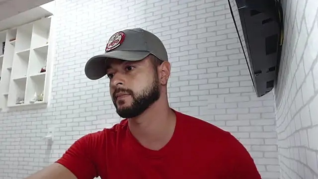 Snapshot of BombeiroHotx chatting on 02/05/26, 06:01 BombeiroHotx online show from 02/05/26, 06:01