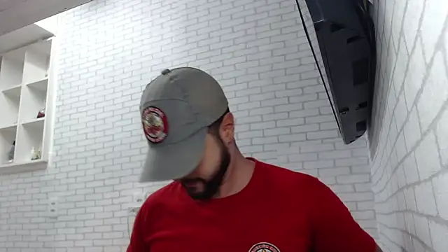 Snapshot of BombeiroHotx chatting on 02/10/26, 07:40 BombeiroHotx online show from 02/10/26, 07:40