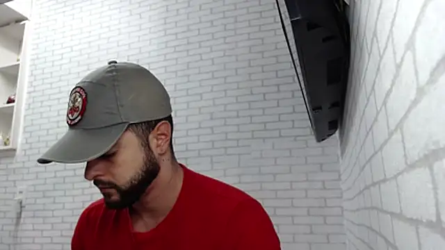 Snapshot of BombeiroHotx chatting on 02/11/26, 10:37 BombeiroHotx online show from 02/11/26, 10:37