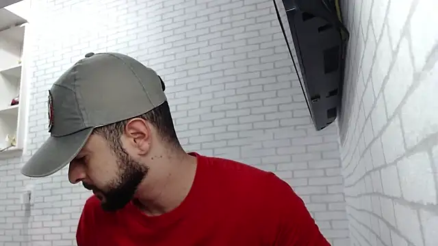 Snapshot of BombeiroHotx chatting on 02/13/26, 07:32 BombeiroHotx online show from 02/13/26, 07:32