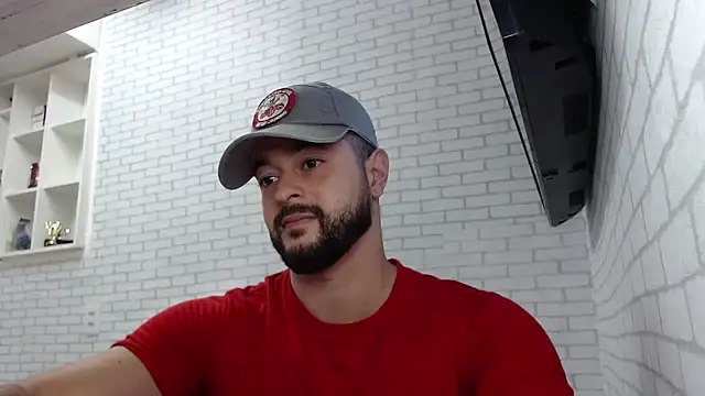 Snapshot of BombeiroHotx chatting on 03/06/26, 09:55 BombeiroHotx online show from 03/06/26, 09:55