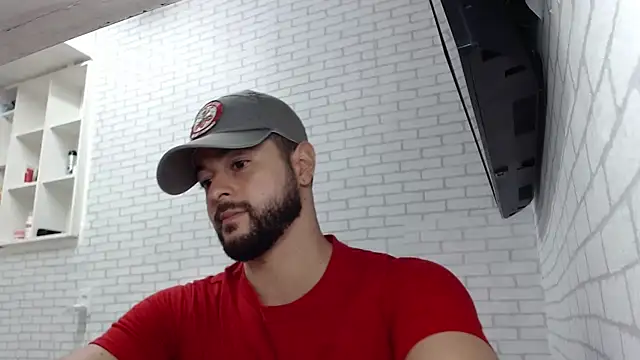 Snapshot of BombeiroHotx chatting on 03/12/26, 09:10 BombeiroHotx online show from 03/12/26, 09:10