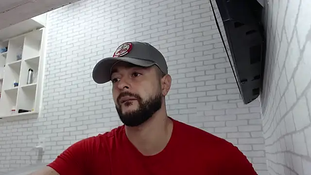 Snapshot of BombeiroHotx chatting on 03/16/26, 10:03 BombeiroHotx online show from 03/16/26, 10:03