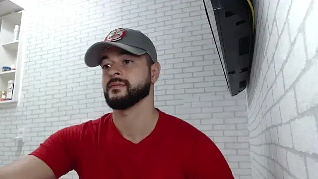 Snapshot of BombeiroHotx chatting on 03/23/26, 08:35 BombeiroHotx online show from 03/23/26, 08:35