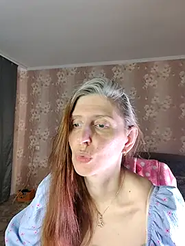 CandiCole online show from 06/05/26, 07:03