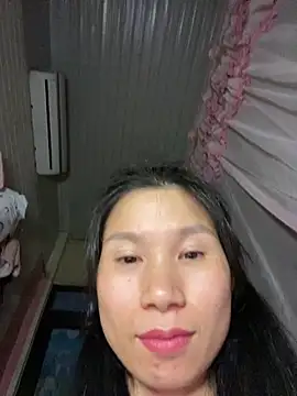 Snapshot of MinHiNi chatting on 03/23/26, 04:33 MinHiNi online show from 03/23/26, 04:33