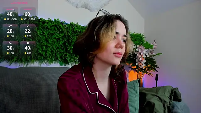 Sunny Teaze online show from 11/02/25, 07:33