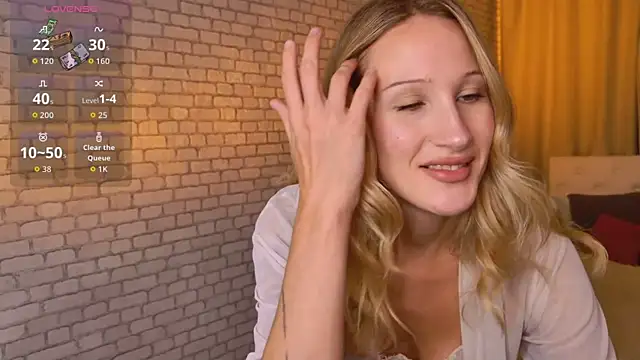 BiancaHelo online show from 05/03/26, 09:54