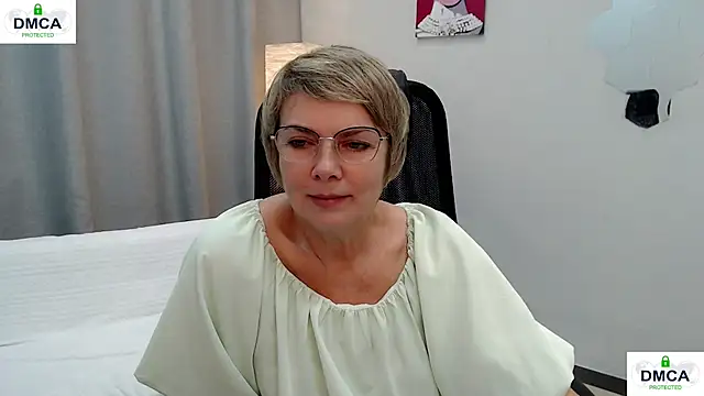 Snapshot of Pion_01 chatting on 04/05/26, 07:38 Pion 01 online show from 04/05/26, 07:38