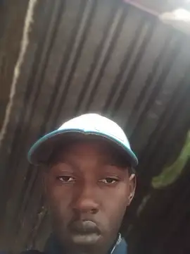 Snapshot of Mshengu01 chatting on 05/05/26, 09:39 Mshengu01 online show from 05/05/26, 09:39