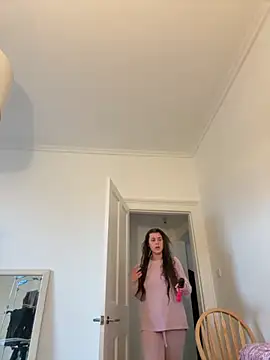 AlitaNova online show from 11/20/25, 01:44