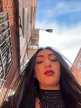 Ninabigtitied online show from 11/04/25, 02:05