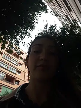 Ninabigtitied online show from 12/19/25, 12:45