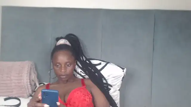 Snapshot of Jah-Queen chatting on 01/16/26, 07:51 Jah-Queen online show from 01/16/26, 07:51