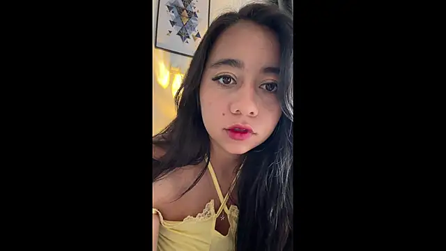 Snapshot of Lily_June chatting on 03/04/26, 07:09 Lily June online show from 03/04/26, 07:09