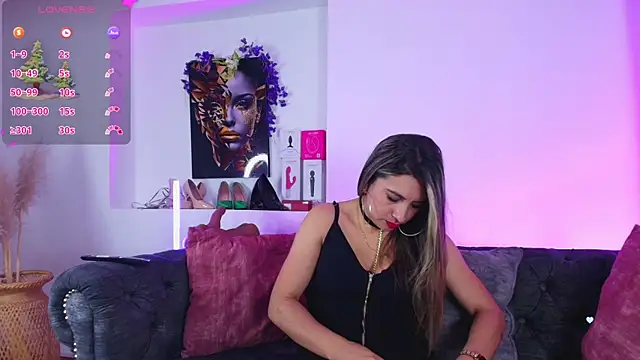 Snapshot of may_wood chatting on 12/22/25, 12:13 may wood online show from 12/22/25, 12:13