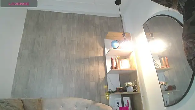 Snapshot of may_wood chatting on 03/18/26, 12:08 may wood online show from 03/18/26, 12:08