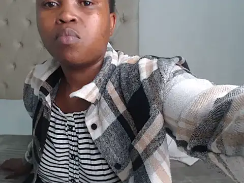 Lolly Ramochele online show from 11/24/25, 06:51