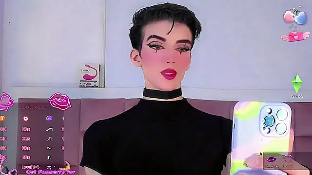 Baby FenixTS online show from 11/19/25, 07:08