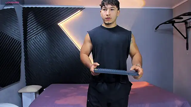 Horny nick18 online show from 04/29/26, 12:31