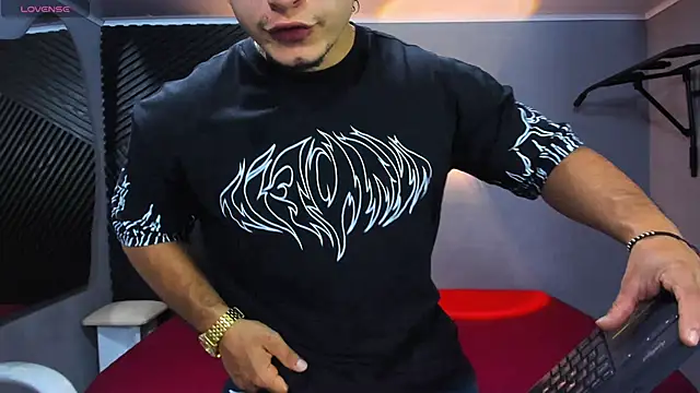 Horny nick18 online show from 05/07/26, 01:49