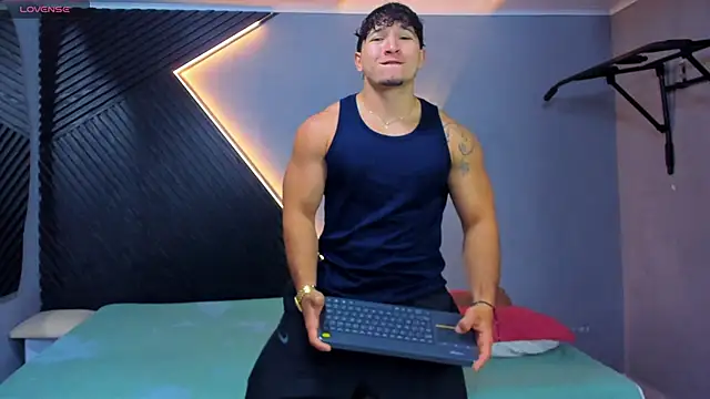 Horny nick18 online show from 05/09/26, 11:26