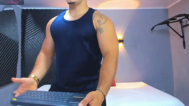 Horny nick18 online show from 05/13/26, 11:18