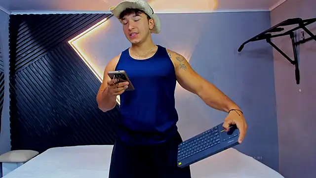 Horny nick18 online show from 06/18/26, 11:25