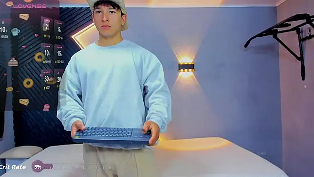 Horny nick18 online show from 06/23/26, 12:14