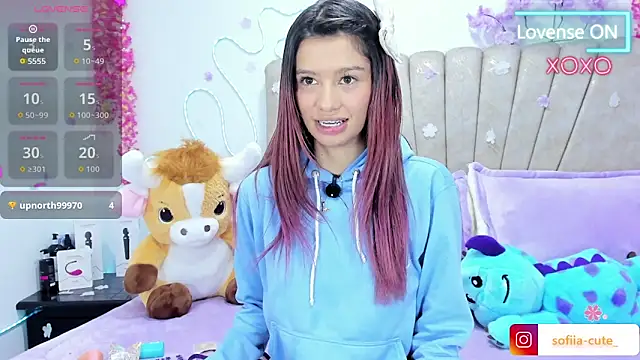 Snapshot of Sofiia_Cute chatting on 06/10/26, 03:29 Sofiia Cute online show from 06/10/26, 03:29