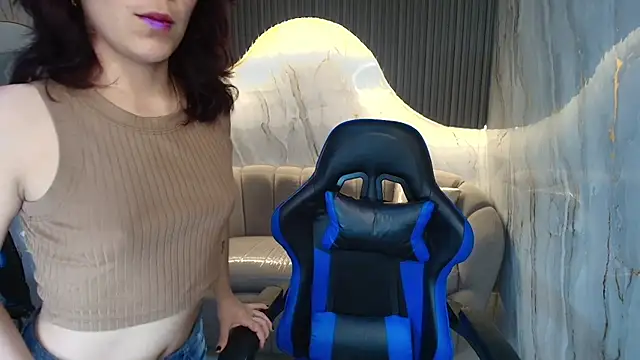 valentina r  online show from 11/09/25, 12:47