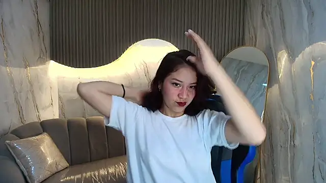 valentina r  online show from 11/15/25, 03:15