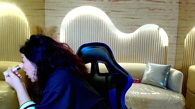 Snapshot of valentina_r_ chatting on 03/22/26, 03:10 valentina r online show from 03/22/26, 03:10
