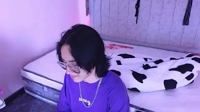 katalinathxandbritney1 online show from 09/11/25, 08:53