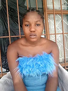 SweetHoney21  online show from 12/15/25, 06:28