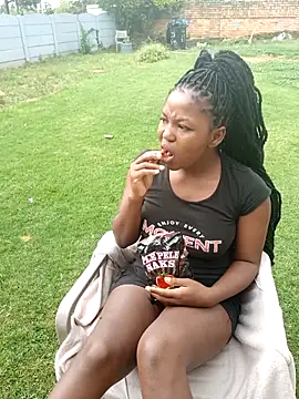 SweetHoney21  online show from 02/23/26, 10:01