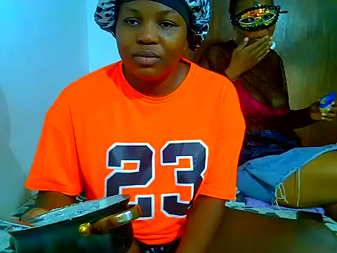 SweetHoney21  online show from 06/13/26, 06:44