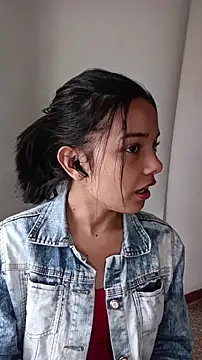 Snapshot of BelhaLawuo chatting on 10/23/25, 05:12 BelhaLawuo online show from 10/23/25, 05:12