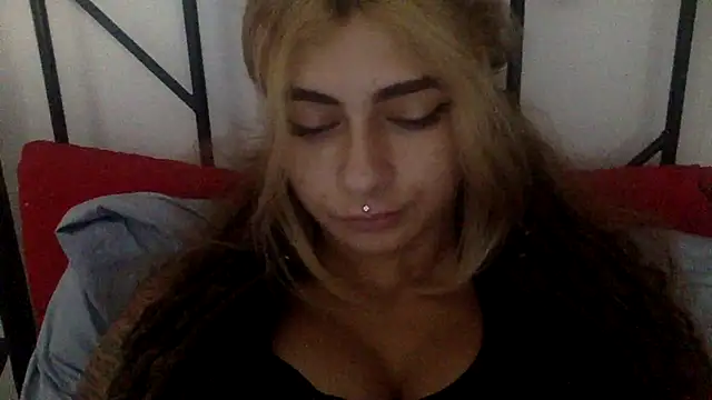 Snapshot of piccolaflo chatting on 07/21/26, 10:06 piccolaflo online show from 07/21/26, 10:06