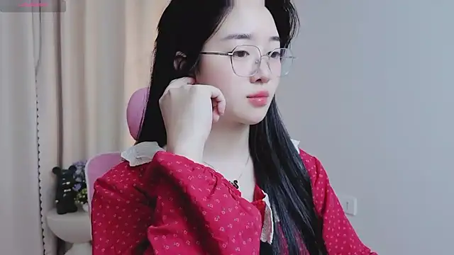 Snapshot of Miu-999 chatting on 01/14/26, 04:07 Miu-999 online show from 01/14/26, 04:07