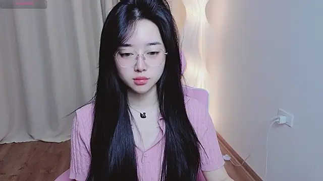 Snapshot of Miu-999 chatting on 02/02/26, 02:32 Miu-999 online show from 02/02/26, 02:32