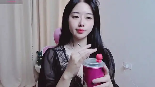 Snapshot of Miu-999 chatting on 02/04/26, 07:03 Miu-999 online show from 02/04/26, 07:03