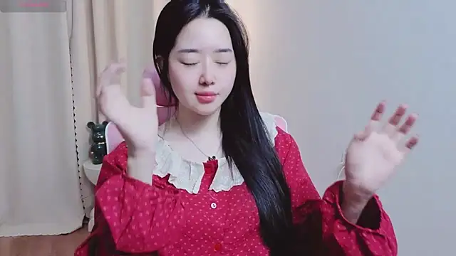 Snapshot of Miu-999 chatting on 02/08/26, 02:15 Miu-999 online show from 02/08/26, 02:15