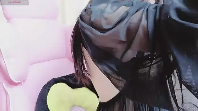 Snapshot of Miu-999 chatting on 03/14/26, 02:06 Miu-999 online show from 03/14/26, 02:06