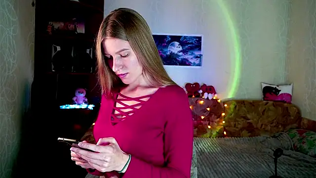 Snapshot of Luntryy chatting on 10/27/25, 09:57 Luntryy online show from 10/27/25, 09:57