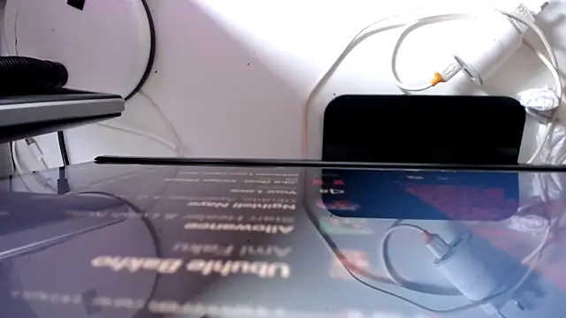 Snapshot of EssenceLovers chatting on 11/22/25, 07:40 EssenceLovers online show from 11/22/25, 07:40