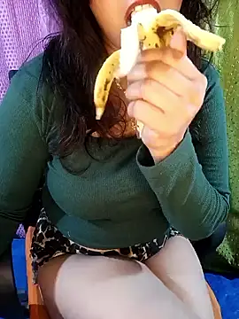 Ishani Baby online show from 12/17/25, 05:02