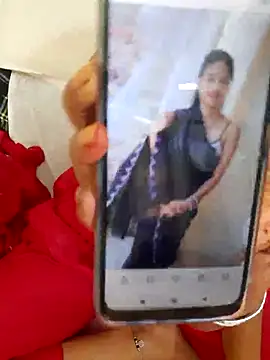 Snapshot of Naira-Tripathi chatting on 09/22/25, 05:20 Naira-Tripathi online show from 09/22/25, 05:20