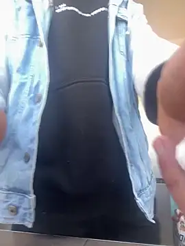 Snapshot of Yasar-Xxxl chatting on 02/15/26, 03:31 Yasar-Xxxl online show from 02/15/26, 03:31